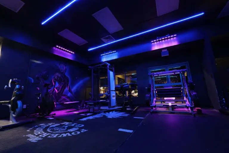 Training floor at Maui Powerhouse Gym in Kīhei